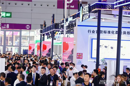 以AI驱动未来：我司亮相2025电子与半导体产业创新发展大会