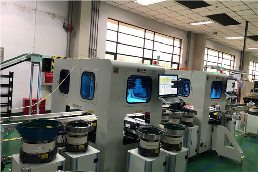 插件机概述与选择指南：提升电子制造效率